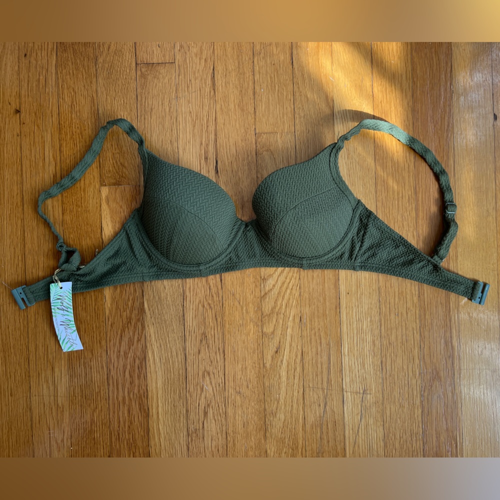 Size 32DD ASOS Wolf & Whistle green bikini top NWT